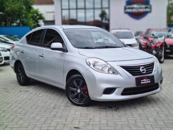 NISSAN VERSA 1.6 16V FLEX SV 4P MANUAL NISSAN VERSA 1.6 16V FLEX SV 4P MANUAL